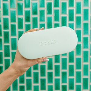 Dosey - 7-Day Pill Compact - Mint Green - NWT